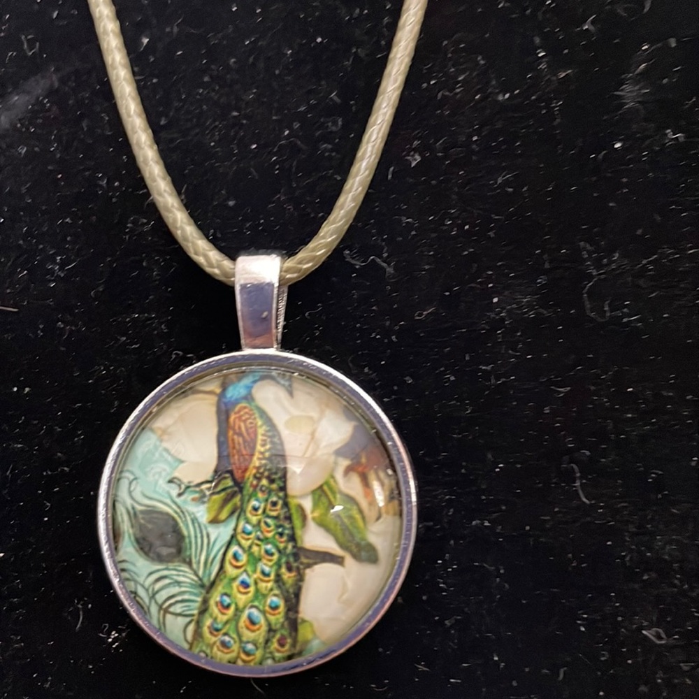 NECKLACE 16” NWOT Hand Crafted Myself July 2022 Beautiful Peacock Pendant